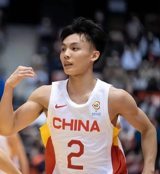 kaiyun官网中国 -Ning连续十场比赛得分超过出色发挥，TES不断突破！的简单介绍