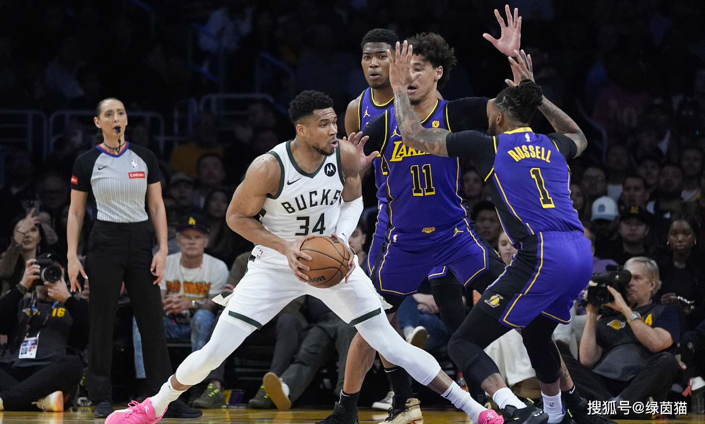 开云官网中国 -浓眉哥在雄鹿比赛中刷新纪录，刷新纪录引发热议！的简单介绍