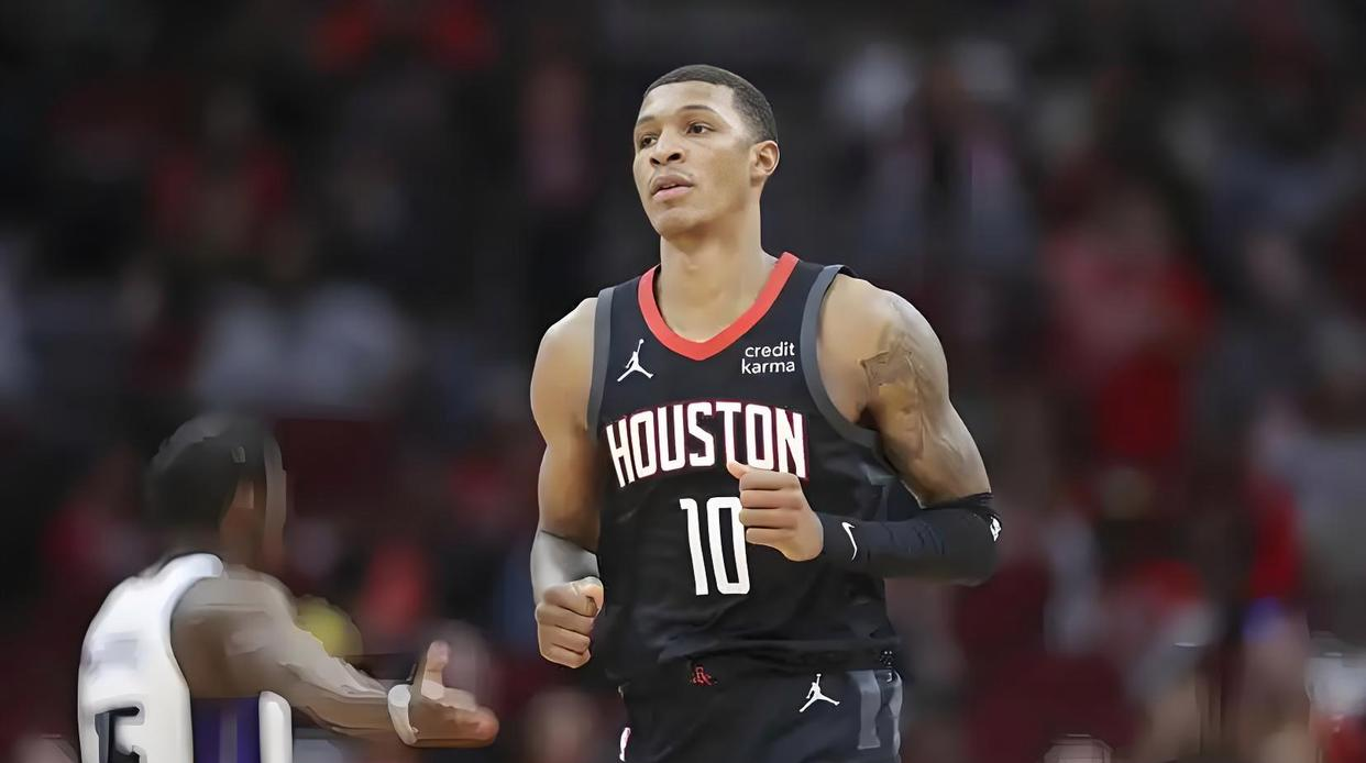 kaiyun官网app下载 -东契奇重返赛场，战术调整首场状态出色，巴塞罗那观众沸腾！的简单介绍