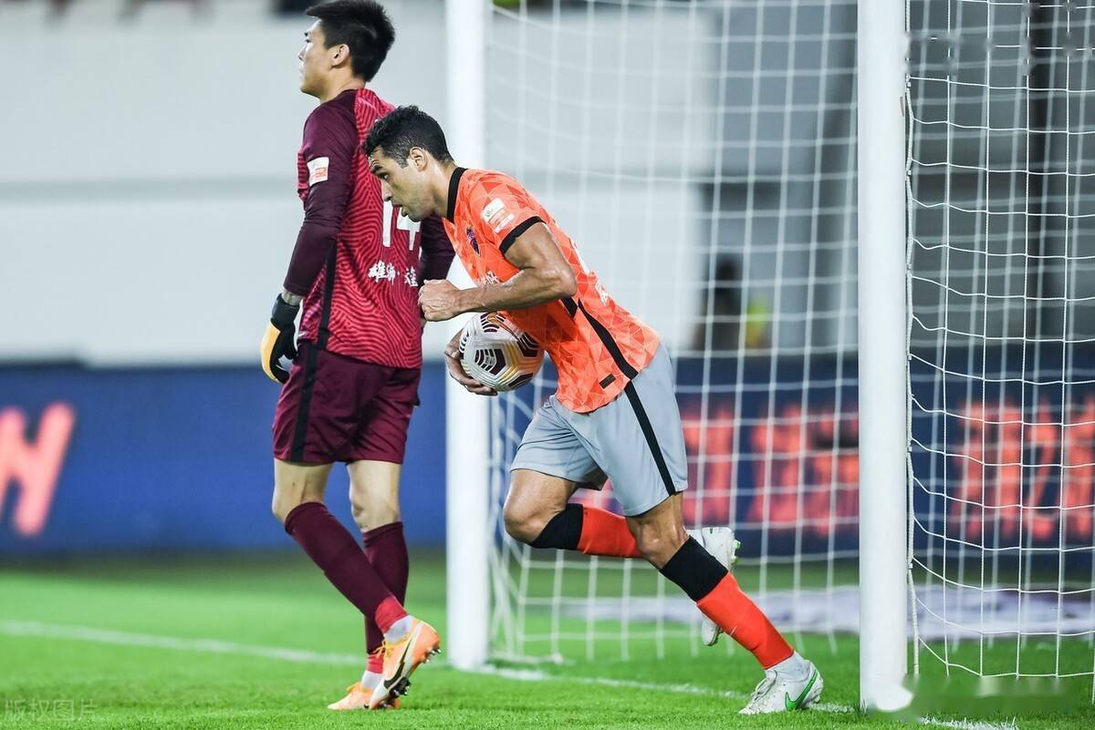 kaiyun官网app下载 -关于UFC联赛焦点战：岭南雄狮队大胜皖南雷豹队，外线火力全开。外援联手发威的信息